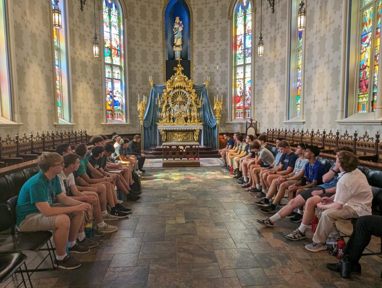 2023 Summer Seminary Immersion Program Participants in front of Old College Undergraduate Seminary