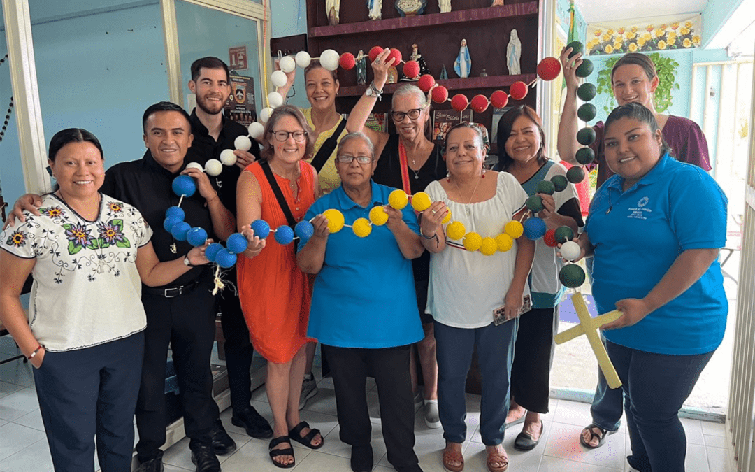 Awareness Through Immersion: Holy Cross Grade School Visits La Luz Parish